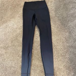 Lululemon leggings wunder under